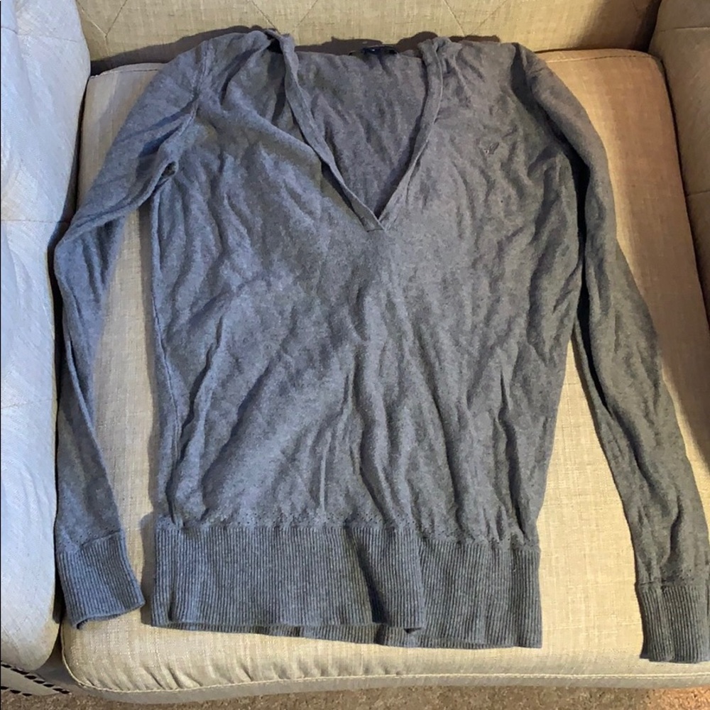 American Eagle low cut grey hooded sweater